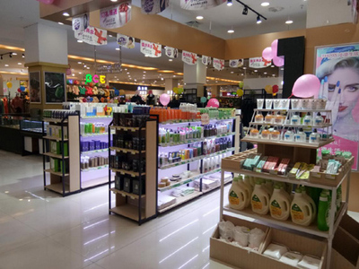 小資生活加盟致富不用愁？理性看待化妝品零售店的盈利前景